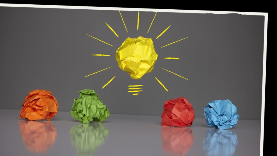 O ledor e a pessoa com deficiência. Na ilustração um papel amarelo, brilhando como o sol, acima de 4 outros bolinhos de papel, nas cores laranja, verde, vermelho e azul.