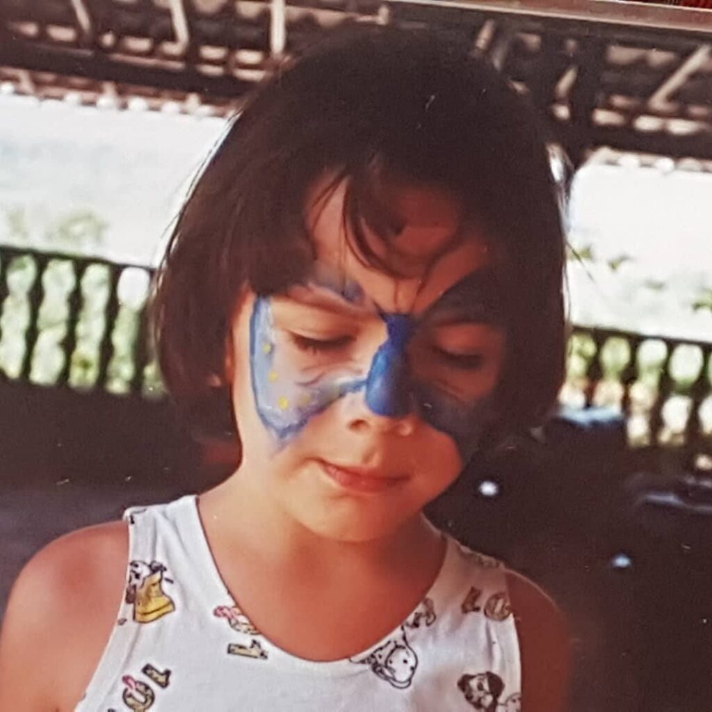 Youtuber, escritora, jornalista e pesquisadora Sophia Mendonça na infância