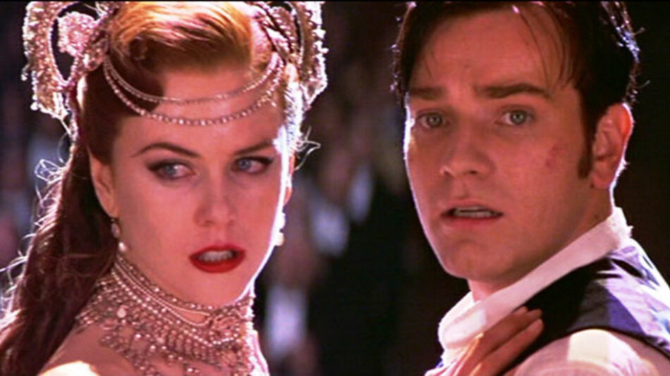 Moulin Rouge é uma obra-prima musical. Nesta crítica, Sophia Mendonça analisa um dos filmes favoritos dela.