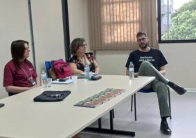 Curso "Escritas autistas: uma autocorpografia de autores autistas" ocorreu durante a Jornada de Estudos da Linguagem da UfPEl.