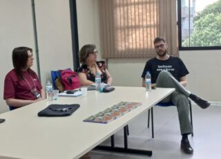 Curso "Escritas autistas: uma autocorpografia de autores autistas" ocorreu durante a Jornada de Estudos da Linguagem da UfPEl.