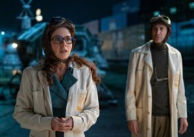 Qual é a história do filme Nossos Tempos, da Netflix? Crítica da comédia romântica com viagem no tempo, Nossos Tempos.