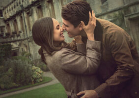 Da Netflix, Meu Ano em Oxford traz belas paisagens do Reino Unido e uma mescla entre drama e comédia romântica. Com Sofia Carson.