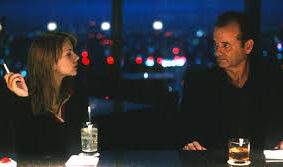 Existe amizade entre homem e mulher? Crítica do clássico de Sofia Coppola, "Encontros e Desencontros", com Bill Murray e Scarlett Johanson.