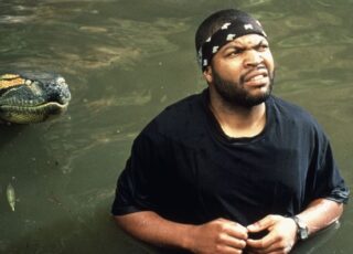 Crítica e história do filme Anaconda, que se passa na Floresta Amazônica. Eco-horror com Jennifer Lopez e Jon Voight marcou os anos 1990. Foto: Divulgação.